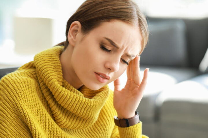 Le biais de négativité : pourquoi nous retenons plus les critiques que les compliments