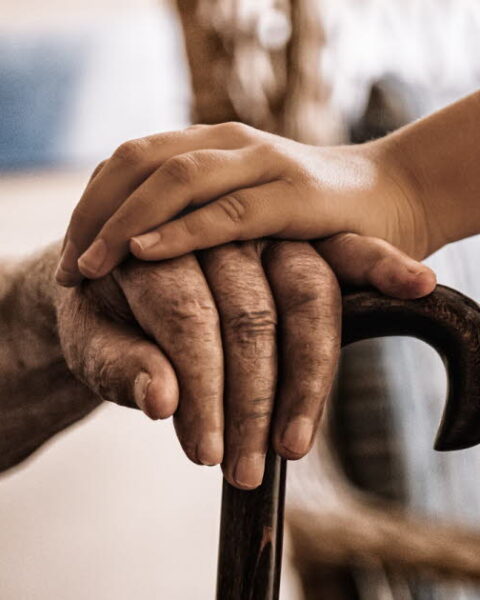 Le deuil blanc : comprendre la souffrance des proches d'une personne atteinte de démence