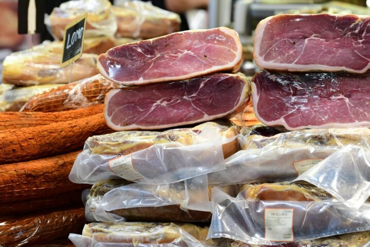 Le gouvernement français encourage une limitation de la consommation de viande et de charcuterie