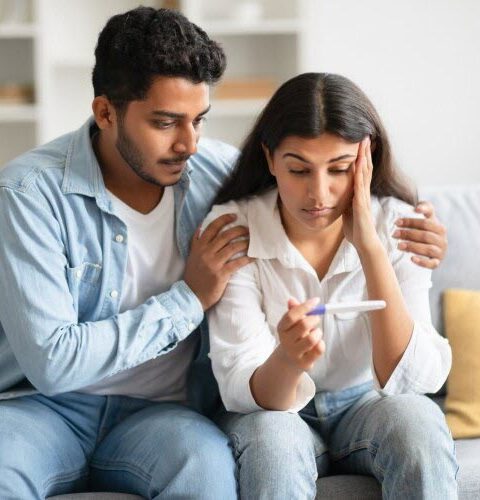 Le président Macron annonce un plan face à la baisse historique des naissances en France