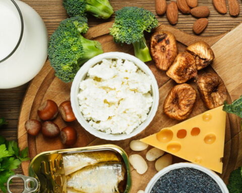 Les aliments les plus riches en calcium selon l'Anses