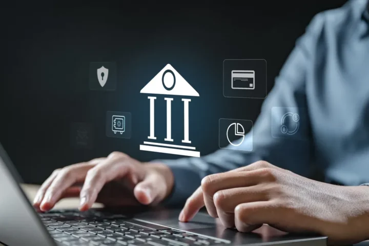 Les frais bancaires en hausse en 2026 : un nouveau fardeau pour les Français.