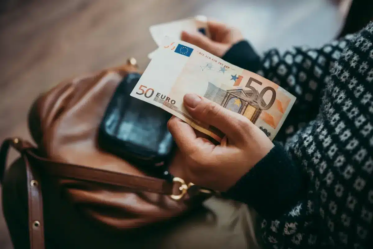 « L'Europe instaure une nouvelle limite drastique sur les paiements en espèces »