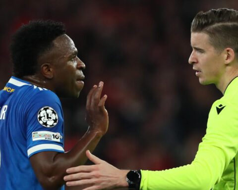 Ligue des champions : Vinicius condamne un acte "raciste et lâche" survenu lors du match Benfica-Real Madrid.