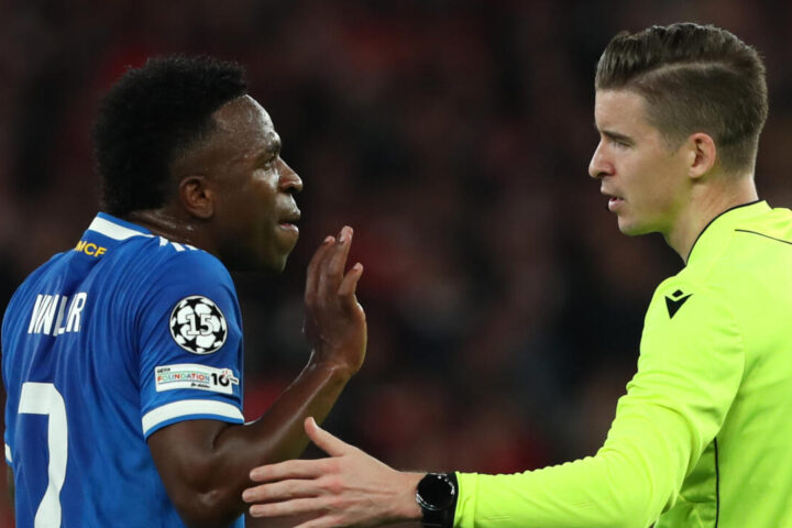 Ligue des champions : Vinicius condamne un acte "raciste et lâche" survenu lors du match Benfica-Real Madrid.