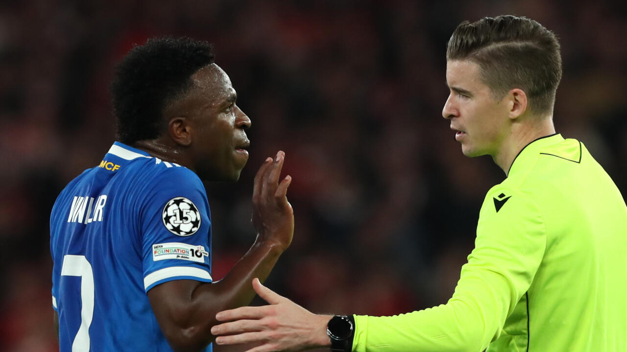Ligue des champions : Vinicius condamne un acte "raciste et lâche" survenu lors du match Benfica-Real Madrid.