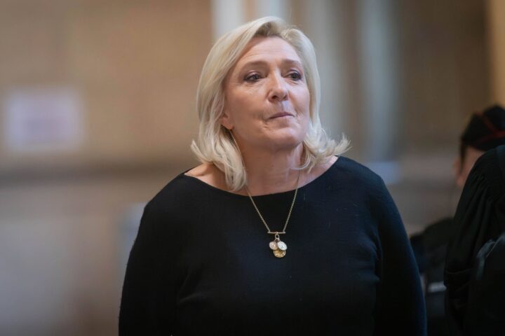 Marine Le Pen plaide pour une motion de censure contre le gouvernement Lecornu sur la politique énergétique