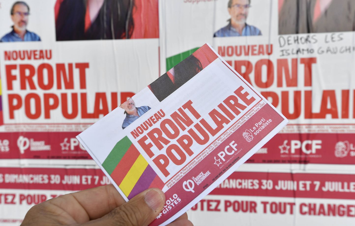 Mort de Quentin Deranque : des affiches du Nouveau Front Populaire mentionnent-elles la Jeune Garde ?