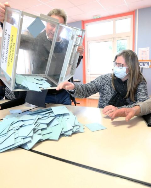 Municipales 2026 : quand l'Europe indemnise ses assesseurs, la France persiste à interdire