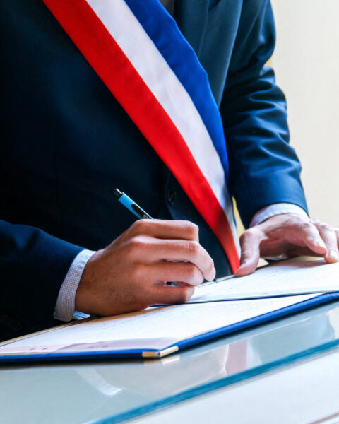 Municipales 2026 : quelle est la véritable indemnité d'un maire et de ses adjoints ?