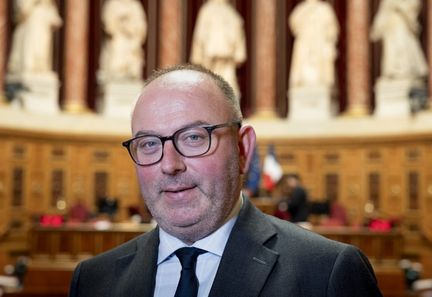 Nouvelle loi de Laurent Duplomb au Sénat pour réintroduire des pesticides interdits en France