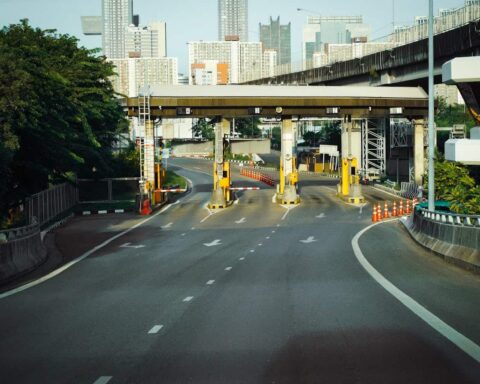 Péage d'autoroute : l'impact de la fiscalité sur l'Etat des infrastructures routières