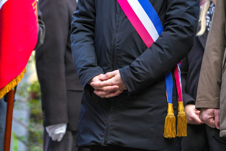 Pourquoi les élus peuvent-ils être choisis sans un casier judiciaire vierge ?