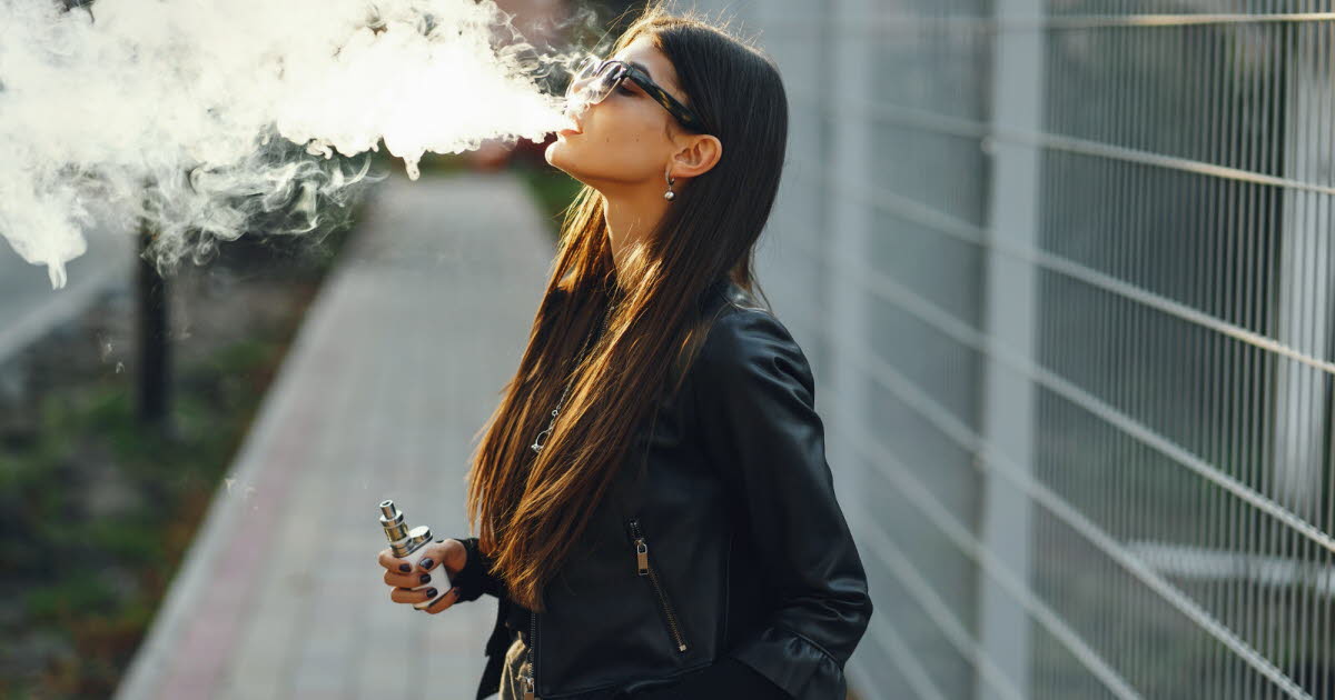 Risques sanitaires du vapotage en France : évaluation de l'Anses sur les effets cardiovasculaires et cancérogènes