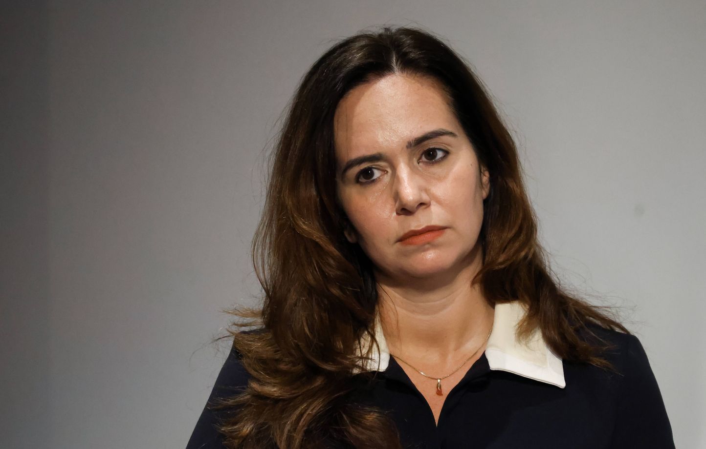 Sarah Knafo sous le feu des critiques après une erreur sur le prix du Pass Navigo à Paris