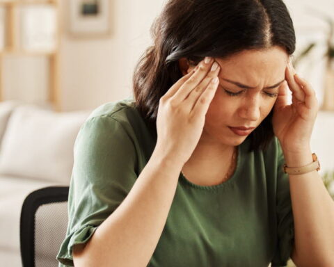 Scotome scintillant : comprendre ce phénomène visuel perturbant et ses implications médicales