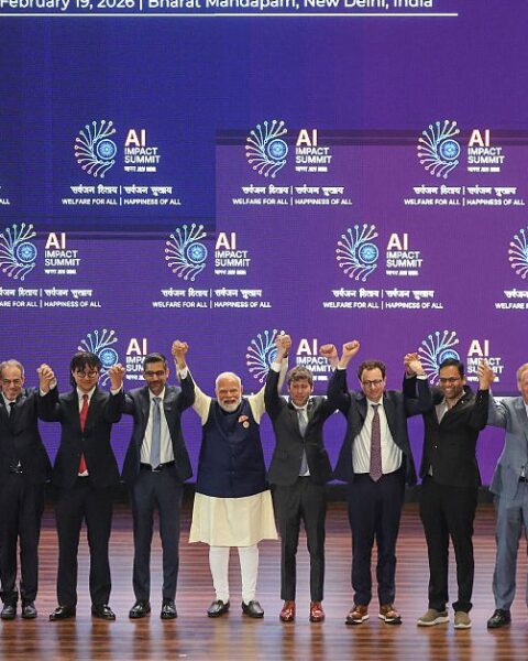 Sommet de l'IA en Inde : grands noms mais impact limité