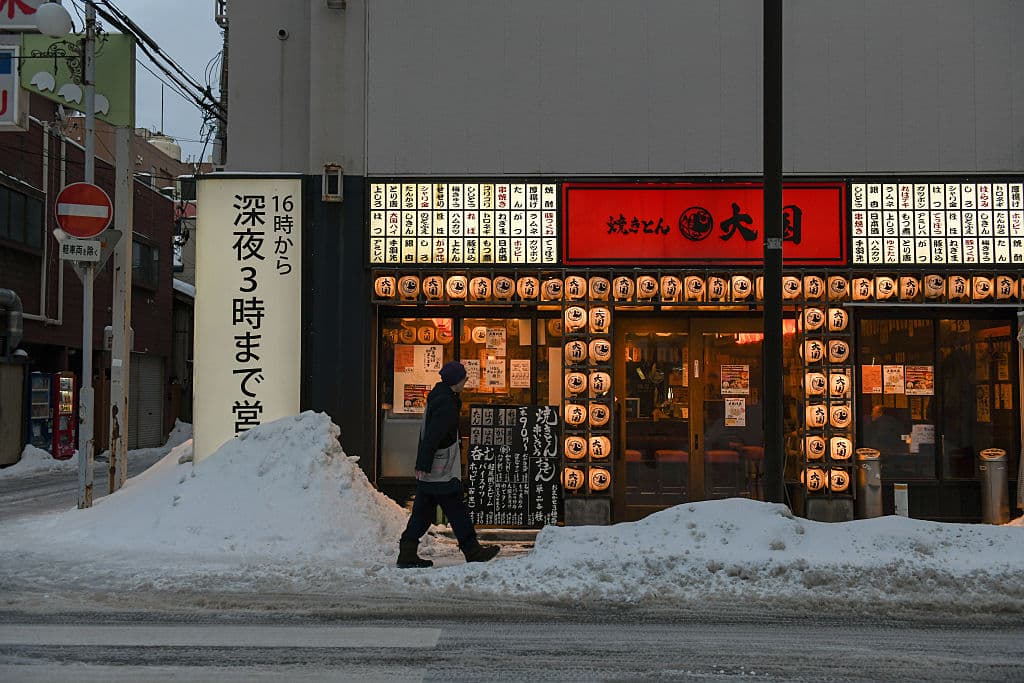 Takaichi face de nouveaux défis pour renforcer le Japon après une victoire écrasante