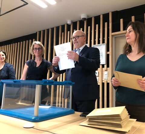 Tirage au sort pour l'ordre des candidats aux municipales : enjeux locaux et visibilité à Rennes
