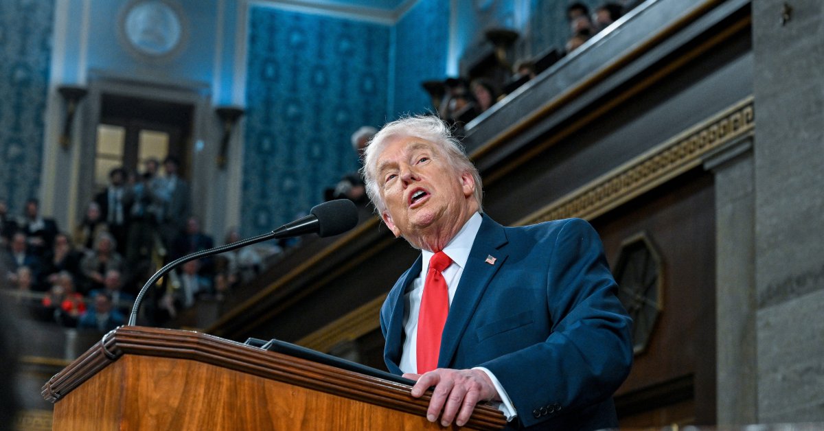 Trump accuse l'Iran de raviver ses ambitions nucléaires alors que les tensions militaires augmentent