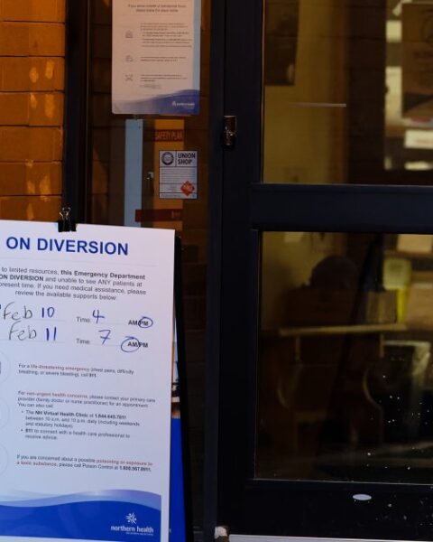 Tumbler Ridge, Canada : une fusillade à l'école fait neuf morts, dont le tireur présumé