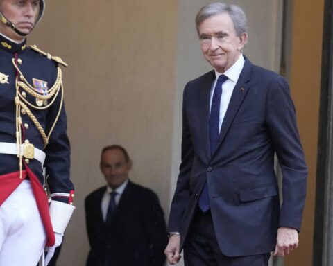 Un patron à l’Élysée ? Les opinions des Français sont très partagées sur cette possibilité