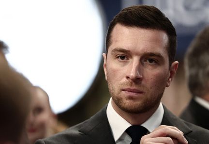 Une enquête ouverte après la brûlure d'une poupée géante de Jordan Bardella au carnaval d'Hasparren