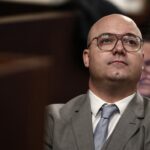 Yann Bompard retrouve temporairement son poste de maire d'Orange après un recours judiciaire