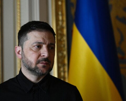 Zelensky évoque le IIIe Guerre mondiale et les élections alors que la guerre russo-ukrainienne entre dans sa cinquième année