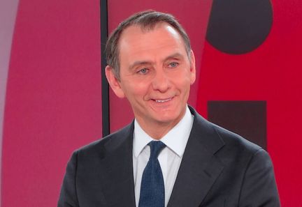 À Marseille, Laurent Jacobelli du RN appelle les électeurs de Martine Vassal à soutenir Franck Allisio