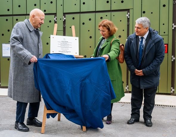 André Santini réélu maire d'Issy-les-Moulineaux après une campagne depuis l’hôpital