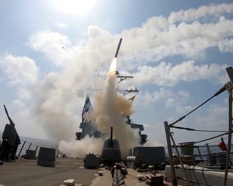 Attaque d'une base britannique à Chypre, le Royaume-Uni revoit sa menace terroriste alors que la guerre en Iran s'intensifie