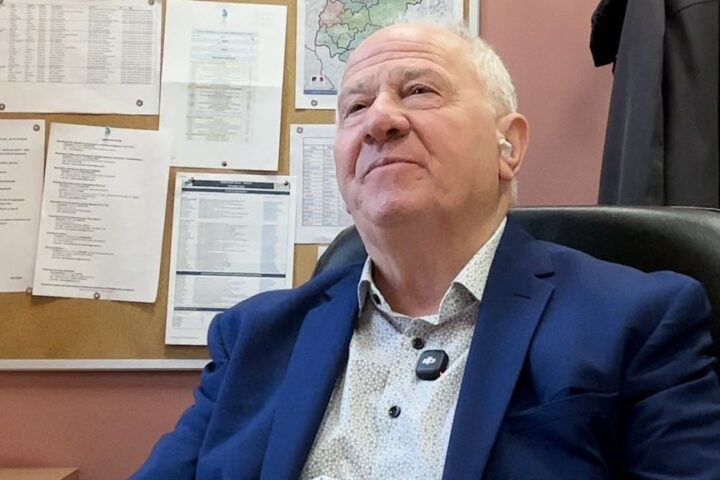 Bruno Almoric, maire aveugle de Montboucher-sur-Jabron, témoigne de son expérience en politique