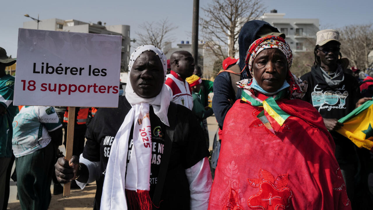 CAN 2025 : début et report du procès en appel de 18 supporters sénégalais au Maroc, avec l'arrivée de nouvelles joueuses dans l'équipe nationale.