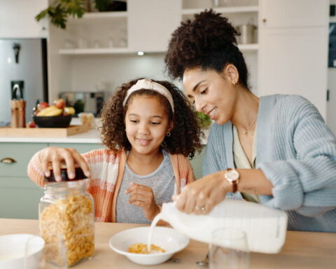 Choisir les céréales pour enfants : sept critères essentiels selon le CEDE
