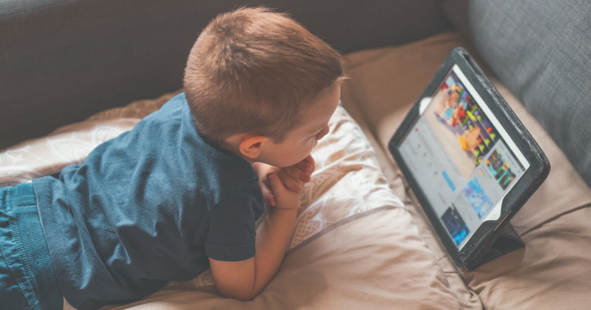 Comment aider les parents à reprendre le contrôle face à l'usage excessif des écrans par les enfants