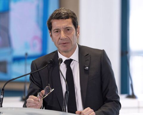 David Lisnard annonce son retrait des Républicains en raison d'un manque de cohérence