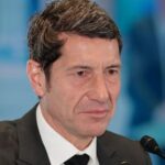 David Lisnard, maire de Cannes, annonce sa candidature à la présidentielle de 2027 et quitte Les Républicains