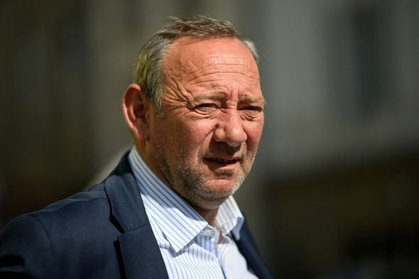 David Robo réélu dès le premier tour des municipales 2026 à Vannes avec plus de 50 % des voix