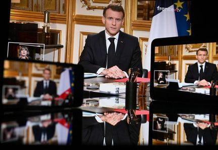 Des jeunes Parisiens s'inquiètent de l'implication de la France dans le conflit au Moyen-Orient