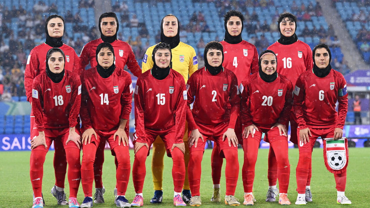 Des nouvelles joueuses de l'équipe de football d'Iran retirent leur demande d'asile en Australie avant les huitièmes de finale retour.
