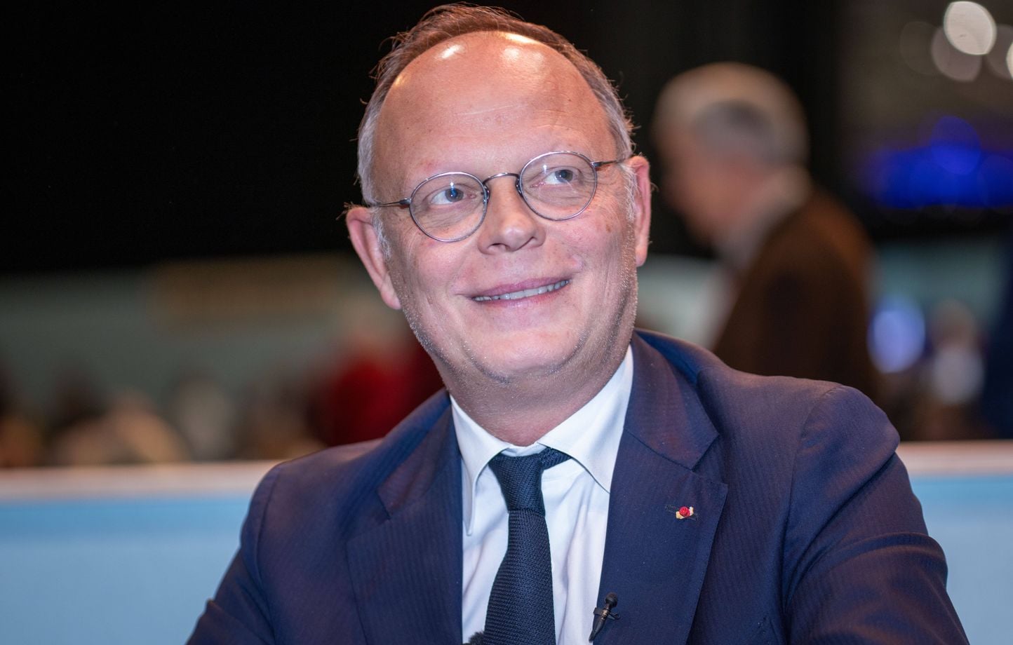 Édouard Philippe se positionne comme un concurrent sérieux pour la présidentielle de 2027, défiant le Rassemblement national