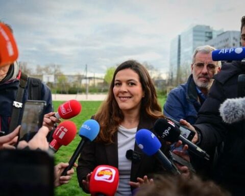 Élections municipales 2026 à Lyon : La France insoumise face au défi de l'invisibilité après la fusion technique avec Doucet