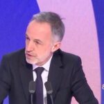 Emmanuel Grégoire accuse Emmanuel Macron d'interventions pour favoriser le retrait de Sarah Knafo
