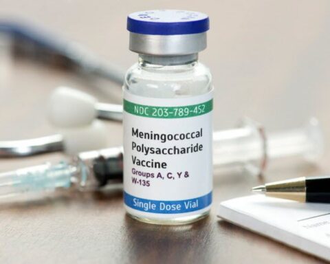 Épidémie de méningite au Royaume-Uni : impact et risques pour l'Europe en question