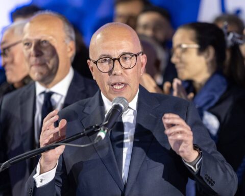 France Télé et Nathalie Saint-Cricq s'excusent après des parallèles entre Eric Ciotti et Mussolini