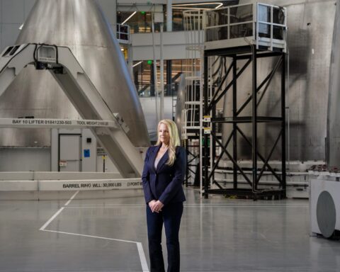 Gwynne Shotwell de SpaceX vise à envoyer l'IA sur la Lune