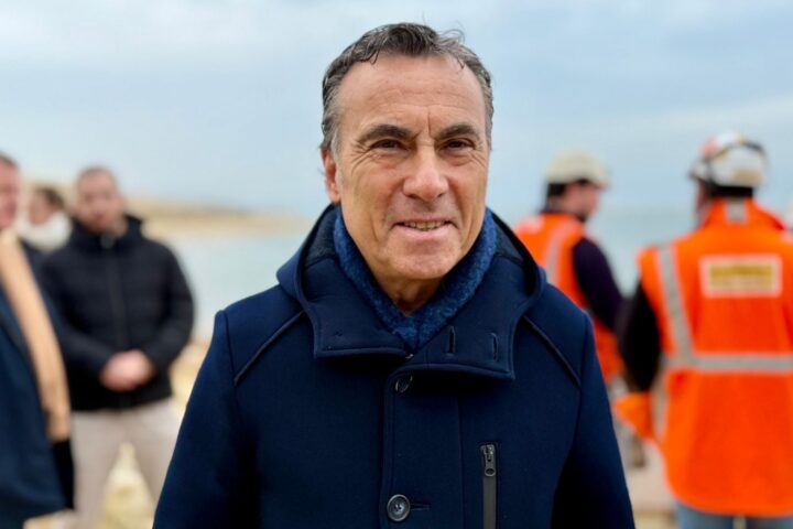 Insultes à Arcachon : le maire Yves Foulon réélu malgré des menaces envers son opposant