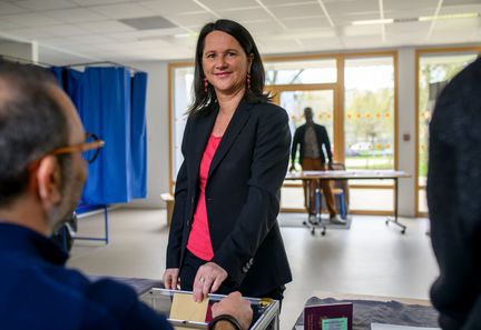 Johanna Rolland en tête du 1er tour des municipales à Nantes, suivie par Foulques Chombart de Lauwe