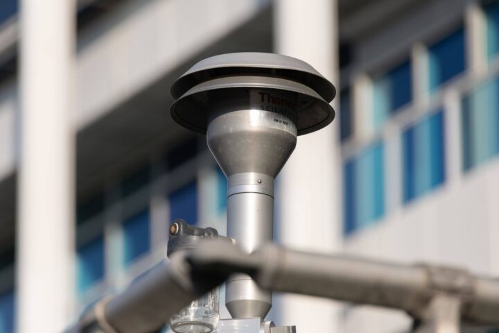 La qualité de l'air se dégrade en France malgré un ciel bleu, alerte pour le week-end